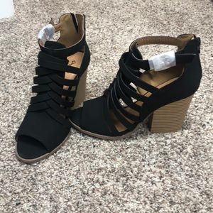 Qupid Strappy Black Heels
